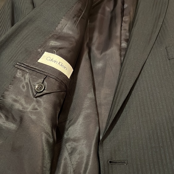 Calvin Klein Suite Coat, 50 Regular, very nice - Picture 6 of 7